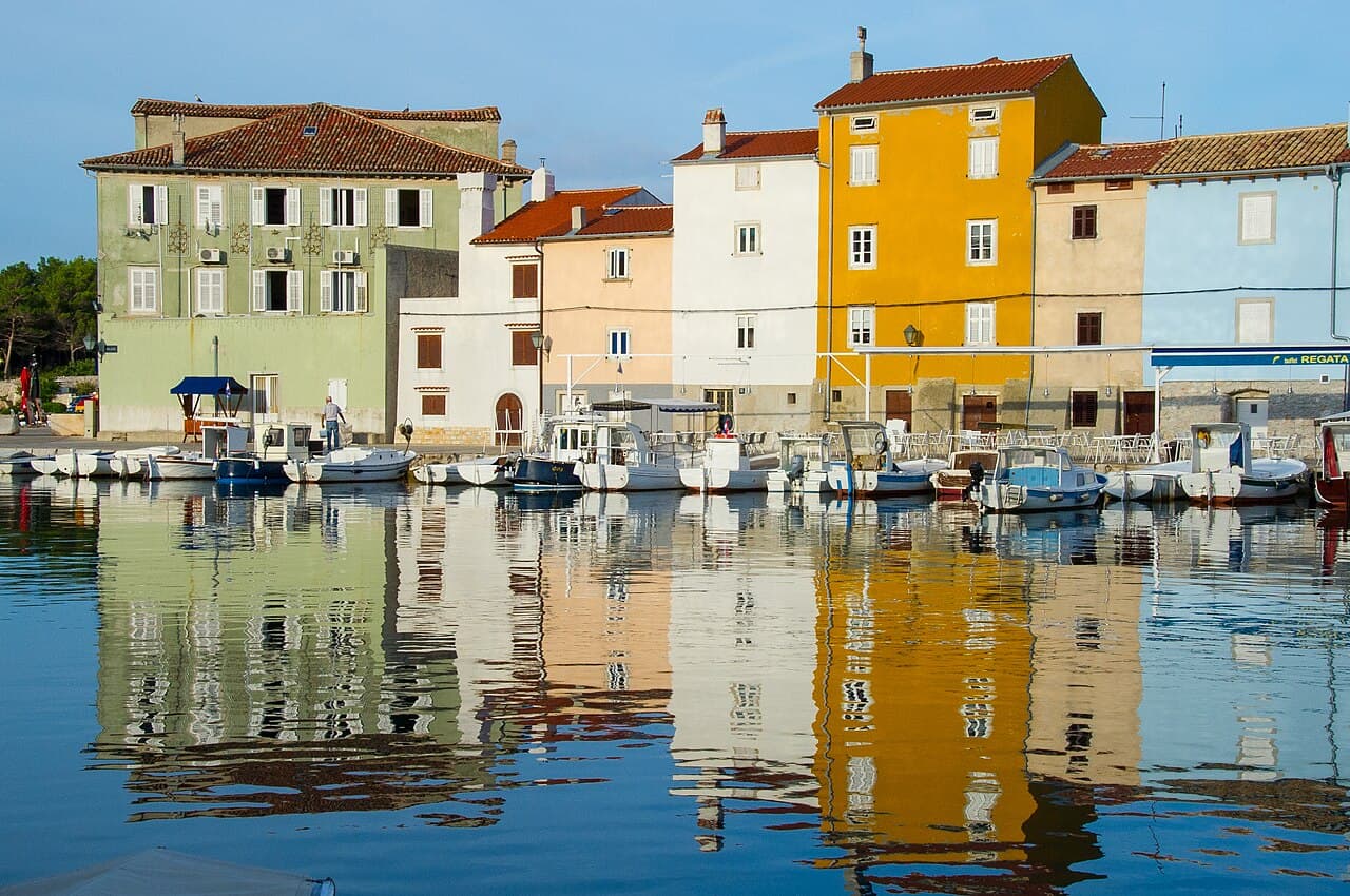 Cres vs Krk 2027: Which Kvarner Island to Pick