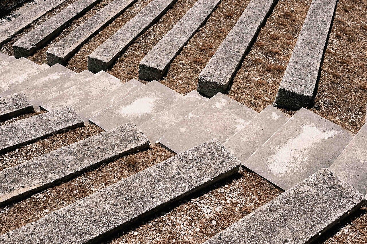 Stairs and tribune of the Seagull Wings Monument above Podgora